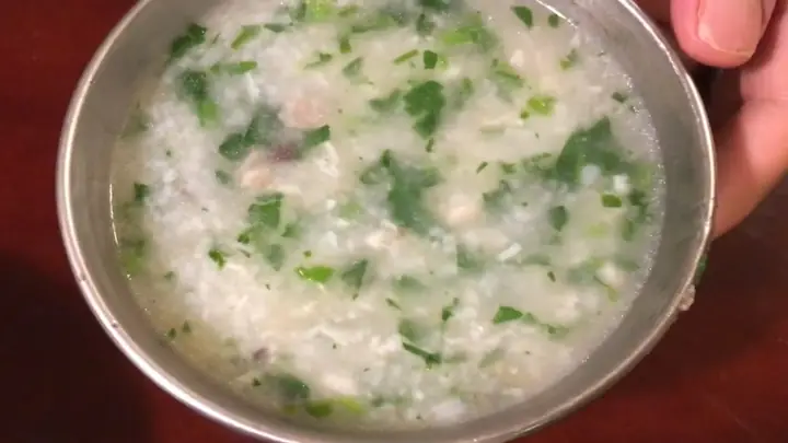Cho Cá Ăn Rau Muống