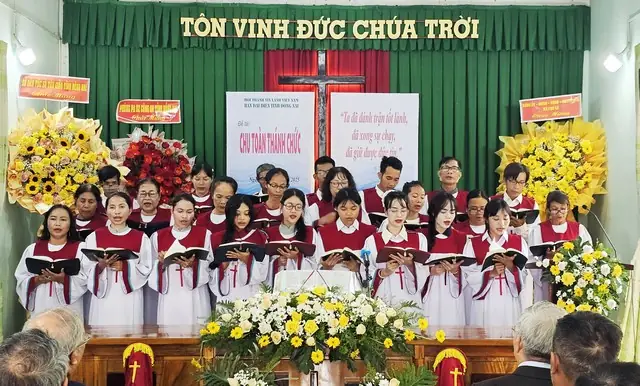 Hội Thanh Lý Cá Rồng