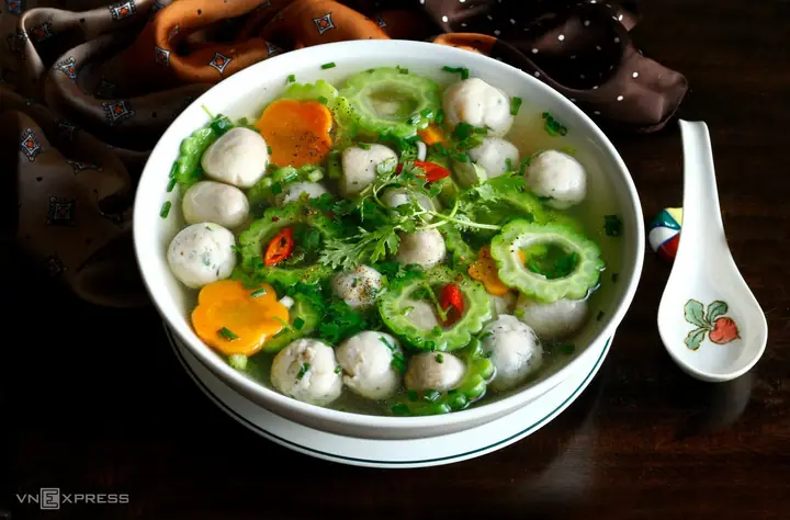 Cá Thác Lác Cảnh Ăn Gì