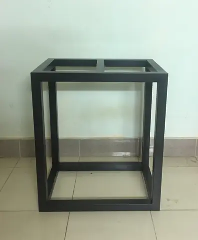 Chân Bể Cá Sắt