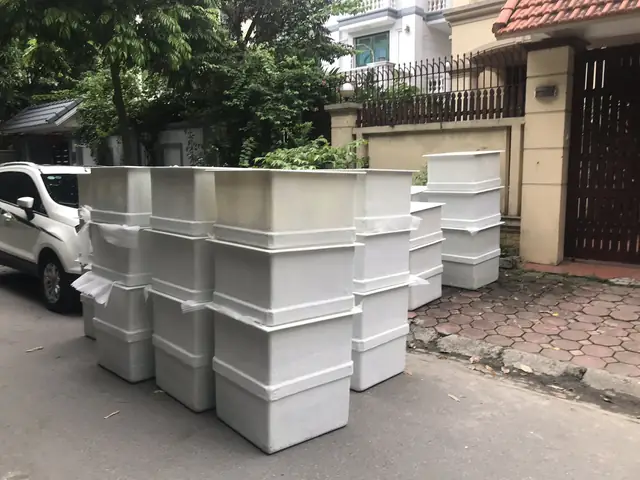 Thùng Composite Pom Cá Rồng